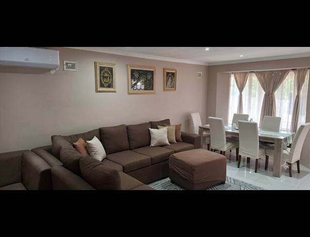 2 BEDROOM COMPLEX FOR SALE IN SHERWOOD